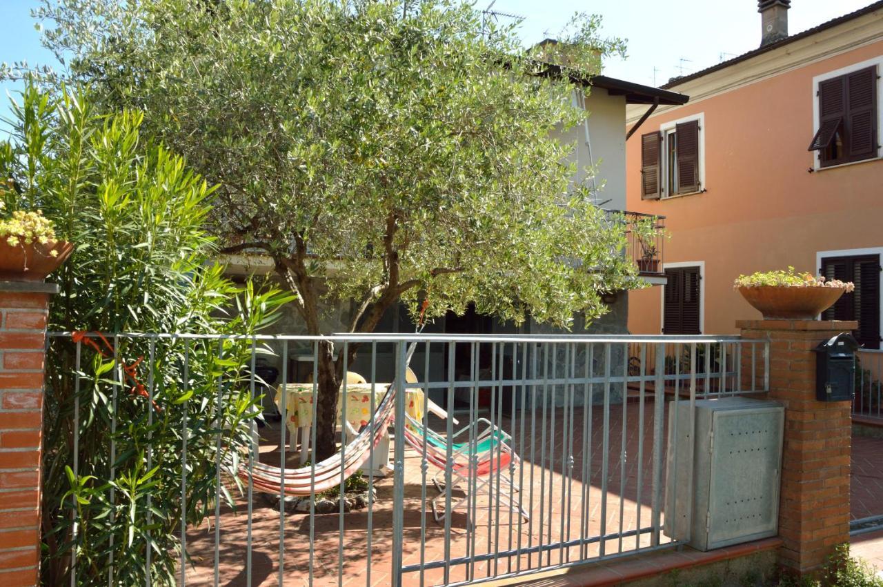 Ca 'Nter Viale Apartment Romito Magra Exterior photo
